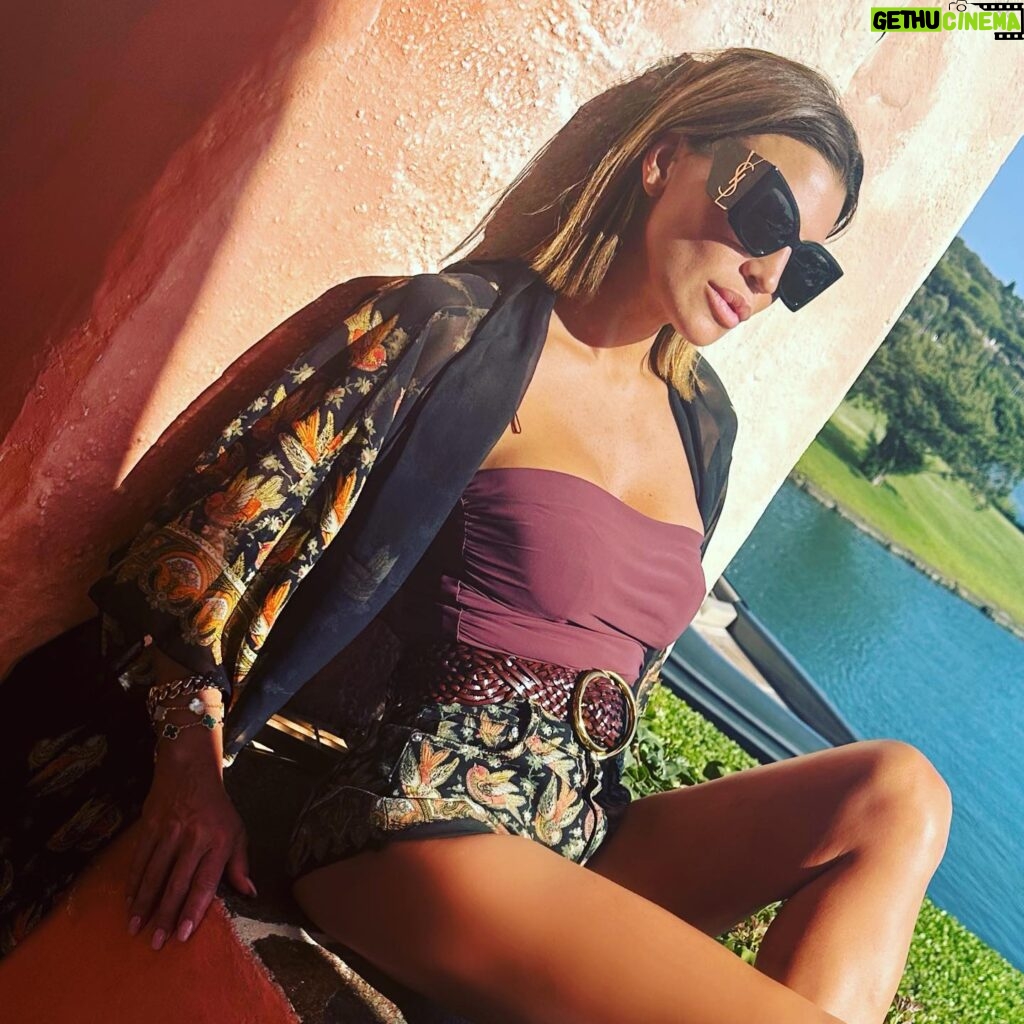 Claudia Galanti Instagram - Eat,Pray,Love … 💋