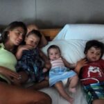 Claudia Galanti Instagram - There is no love more deep and true than the love I give to all of you « I loved you yesterday. I love you still. I always have. I always will. » #happyvalentinesday ❤️❤️❤️❤️ Questo San Valentino volevo dedicarlo a voi amori miei che siete la mia più grande forza 💫 e buon San Valentino a tutti voi pieno di amore e serenità 🙏❤️