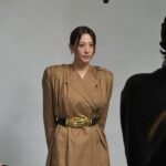 Claudia Kim Instagram - can’t get over this season’s fall collection❤️‍🔥 Thanks for having me @khaite_ny #케이트 #케이트뉴욕 #케이트런칭이벤트 #KhaiteFW24