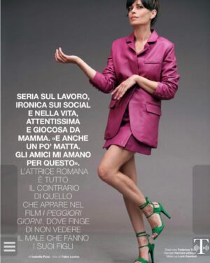 Claudia Pandolfi Instagram - Oggi in edicola su @donnamoderna c’è una bella intervista di @isabyte, le foto di @fabio_lovino_  e gli abiti di @federicatosi 
E poco importa se hanno sbagliato il nome del personaggio: nonostante Ramona sia un nome interessantissimo, nei #peggiorigiorni sono Tiziana. 

@massimilianobruno2020 
@edoardoleo 
@iif_gram 
@visionfilmdistribution