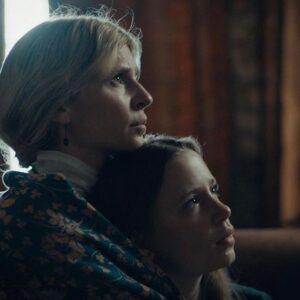 Clémence Poésy Instagram - Episode 3… @_dixieegerickx 💙