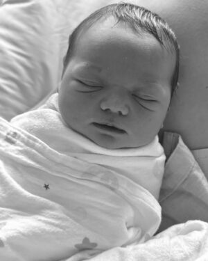 Cleo Massey Instagram - How wonderful life is, now you’re in the world. 🌞 Indigo Valerie Dempsey ~ 22.03.24 ~ 11.16pm.