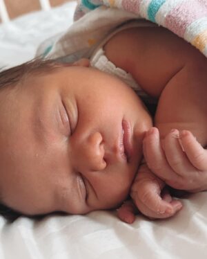 Cleo Massey Instagram - How wonderful life is, now you’re in the world. 🌞 Indigo Valerie Dempsey ~ 22.03.24 ~ 11.16pm.