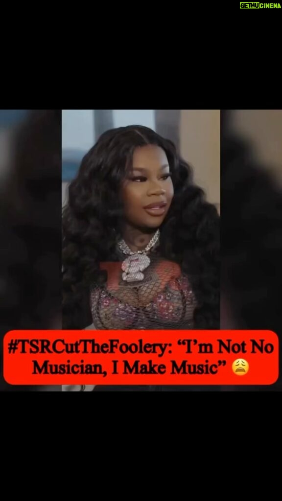 Cocoa Brown Instagram - When I think about all the hard-working artists out here who are putting in the work sacrificing learning educating themselves staying ready so they don't have to get ready and this is what they're shoving in our faces as the next stars🤦🏾‍♀️🤦🏾‍♀️🙏🏾are you kidding me👀so you're telling me that me being able to read and write and articulate a sentence and comprehend basic conversation is out the door and I need to show up to an audition with a helmet on and I'm not talking about the one for a motorcycle to get some love????Help me Jesus help me Lord!!🙏🏾🙏🏾🙏🏾🙏🏾 #auntie #hasspoken #whathappened to #artistdevelopment #???? #trash be #trending #imsoembarrassed #whylord #talent #usedtobe #important #shortbus #records #takethewheeljesus #dontmakenosense #🤦🏾‍♀️🤦🏾‍♀️🤦🏾‍♀️🤦🏾‍♀️🤦🏾‍♀️