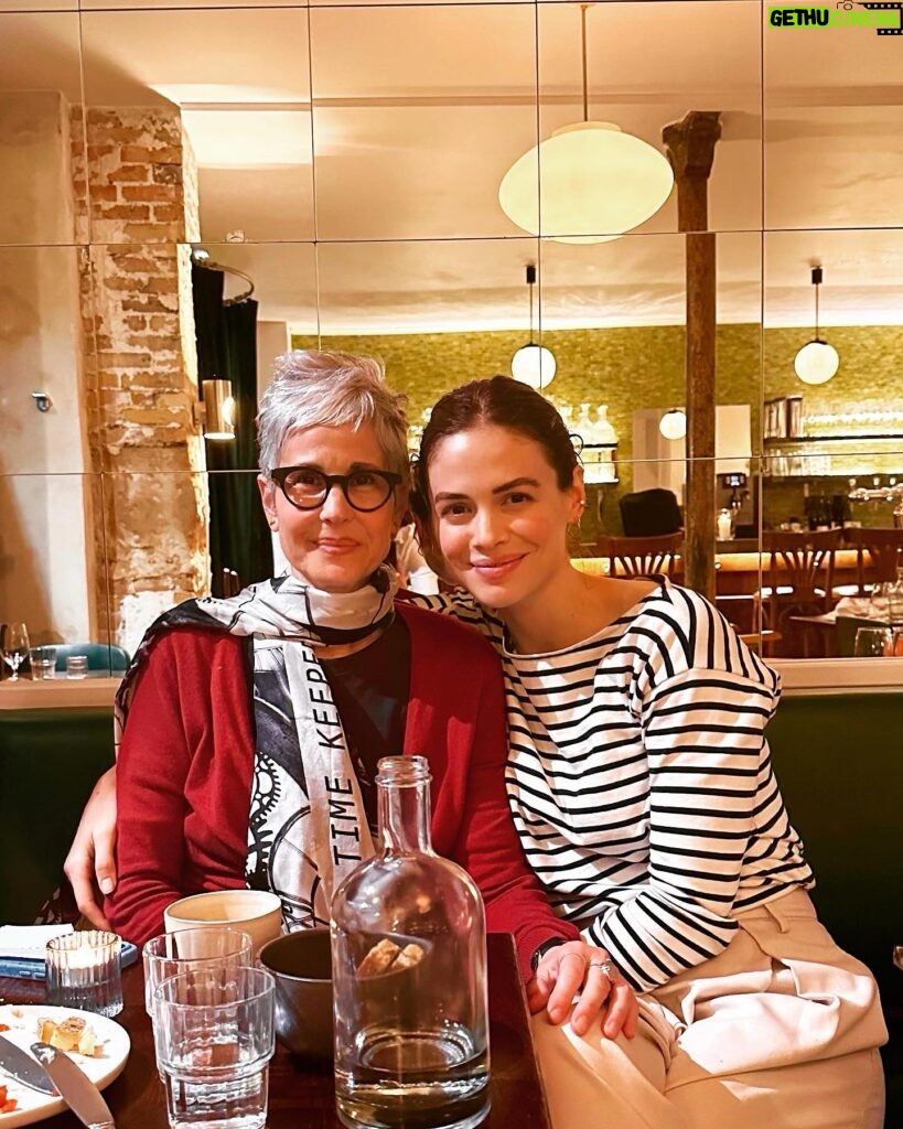 Conor Leslie Instagram - When my daughter, Conor was a teenager she reminded me constantly , “Mom, I was taking notes.” She explained that during all of our long mother/daughter talks she was listening. We started these deep discussions when she was about 3 years old. “You don’t give juice, mom, you give concentrate”, she said, describing my life lessons. I laughed and wondered if I needed to dilute some of my concentration. When she was little we would “escape” from her younger, rambunctious brothers, finding some quiet near a fireplace or on a walk or we camped out under the covers in my bed. We had long discussions about all of her many, curious questions regarding every aspect and detail of life. Loving parents hope their children listen and make good life choices. There are many hours in a day and decades of parenting—lots of room for errors and it is unrealistic to believe we won’t make mistakes. Sometimes our children are listening even when we are not aware that we are talking! Conscious parenting is difficult in many ways and it constantly places the parent in the position of accountability. We need to talk to our children while being aware of how they will receive our voice and messages. (Not easy.) The actions that we model for them are equally as important as the words we speak. And while 70-90 percent of communication is non verbal, as adults we remember the important things parents (and others) say to us that are beneficial as well as detrimental. Single parenting comes with a host of challenges and as a single mother raising three children I hoped and prayed that my words and actions were substantial enough to at least give them a launching pad with enough spring in it to catapult them into a head start for life and their dreams. Stay tuned for the Mother/Daughter conversation on all things related to life and finding its beautiful meaning. Super proud of this woman/daughter for her life choices, passion for life and her unwavering tenacity to follow her dreams! @conorleslie Hope you can join us, LIVE, Thursday, 3/21/24 6:00 PM EST