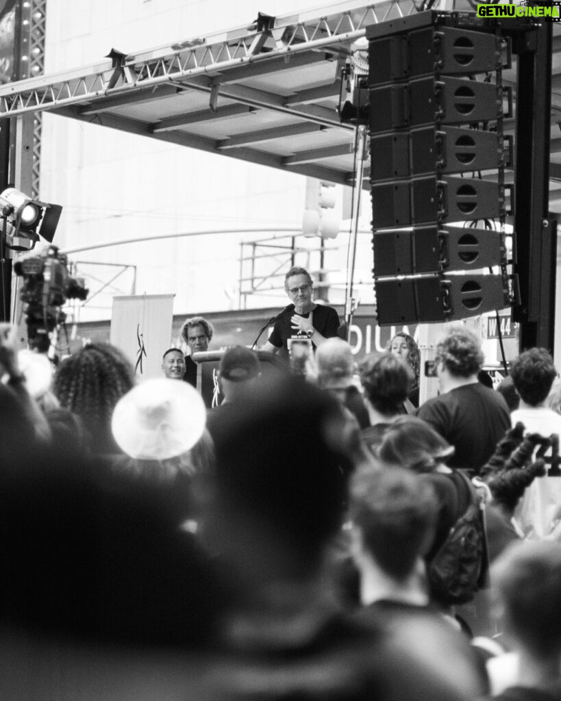 Conor Leslie Instagram - Bryan Cranston (and Michael Shannon in the background) at the @sagaftra rally in Times Square yesterday ✊🏼 Taken on my Pentax k1000 • 85mm lens for those who wonder how it’s so zoomed in when I was observing from so far away. 🪧🤍