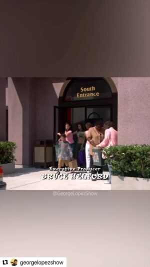 Constance Marie Instagram - George Lopez Show.
October 2002
“Who’s Your Daddy”
✨🤣✨
Angie-Me
Carmen- @masielalusha 
Max- @luiearmando 
And
Mr. Needles🐶
#WayBackWednesday #Wednesday #Funny #GeorgeLopezShow #Latinx #Latino #Latina #representationmatters matters
.
.
#repost @georgelopezshow