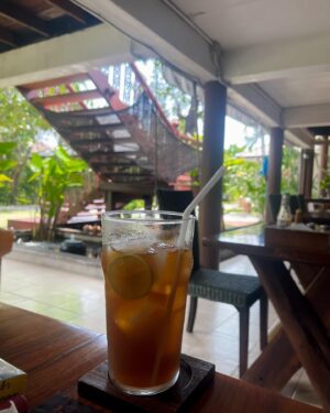 Coralie Delmarcelle Instagram - Have a good day 🤍🥥🌴