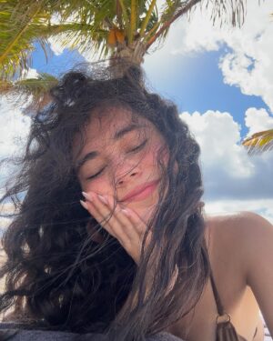 Corina Bradley Instagram - 🥥