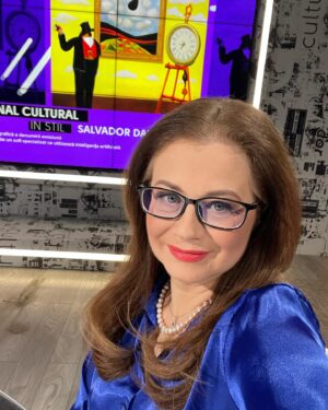 Corina Dănilă Instagram - Jurnalul Cultural începe la ora 21:00 🥰
La TVR Cultural.
#television #jurnalulcultural