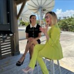 Corinne Foxx Instagram - awesome press day in Miami supporting @beatshazamfox 💙 @randcpmk @eviedoesla @genasullivanhmu @julisssagandara