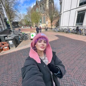 Courtney Nelson Instagram - A little bit of life in .5 since I’m solo traveling and don’t have an instagram boyfriend 🫡🥲

#solotravel #solotraveler #exploremore #eurotrip #fyp