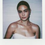 Courtney Eaton Instagram - EMMYS! 🐇 Thank you to my favorite people for helping me get ready and keeping me sane ❣️ Styling: @ecduzit Stylist assist: @maddielouviere Hair: @davestanwell Makeup: @misha212 Photos: @morgan.maher