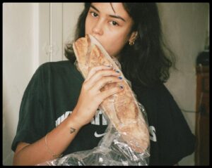 Courtney Eaton Instagram - Carbs 🥖