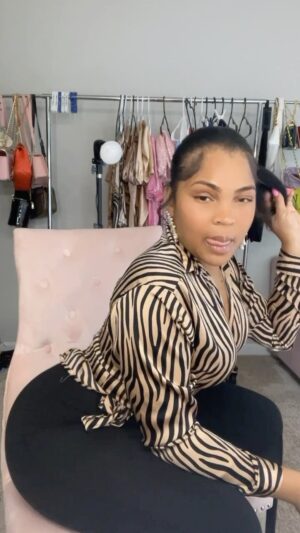 Courtney Godsey Instagram - She said what she said 🥰 

Accessories on my amazon store front link in bio ✨