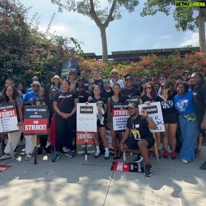 Courtney Kemp Agboh Instagram - An amazing day at the #PowerUniverse picket! Members of the cast and crew of #Power, @ghoststarz @raisingkananstarz, and @forcestarz all came together outside CBS TV City. All photos crédit @shanasteindirect