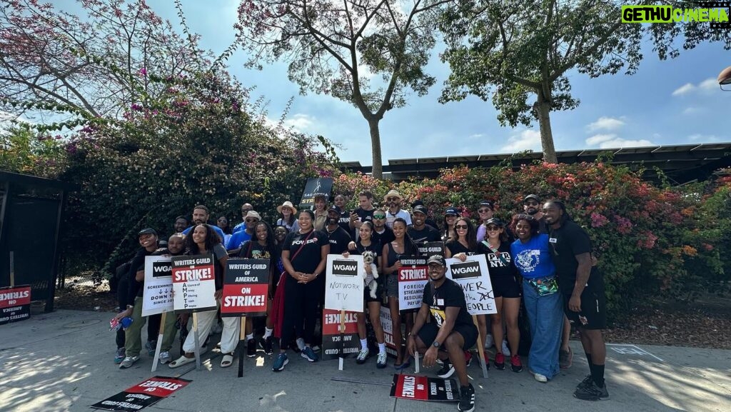 Courtney Kemp Agboh Instagram - An amazing day at the #PowerUniverse picket! Members of the cast and crew of #Power, @ghoststarz @raisingkananstarz, and @forcestarz all came together outside CBS TV City. All photos crédit @shanasteindirect