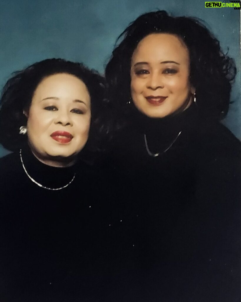 Courtney Kemp Agboh Instagram - Happy Heavenly Birthday to my aunts Janie and Jonnie. I can hear y’all laughing from that great big Kemp family table in the sky.