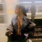 Cravetay Instagram - Alexa play “No Signal” by Taylor Jasmine 🧡🚊 prod. by @mikekalombo