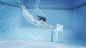 Cressida Bonas Instagram - Dancing underwater… not so easy but oh so fun 🐟. Some stills from our film shot by the wonder @claudialeggephoto 🎥