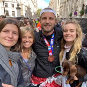 Cressida Bonas Instagram - Wow watching the marathon today was amazing and quite emotional... People coming together running for a cause they feel passionate about. Especially after these covid times it was really special to see. So proud of my husband who was running for @jamesplaceuk a suicide prevention charity set up in memory of his brother James. His time was a mega 3:27. Woop woop!!❤️❤️❤️ #jamesplace #londonmarathon2021