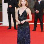 Cristiana Capotondi Instagram - Tra il 10 e il 13 luglio Alberta Ferretti e Sotheby’s lanciano un’asta on line per sostenere l’Emilia Romagna. Tra i 18 abiti che vi potete aggiudicare c’è anche questo che ho indossato a Venezia 2020 #albertaferretti #sothebys #emiliaromagna ❤️ Salvo ❤️