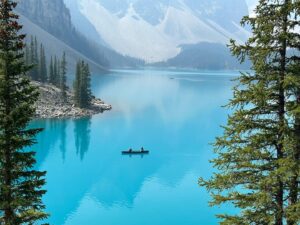 Cristina Saavedra Instagram - Hay lugares que no se explican. 
No hay filtros. Es así. 
Canadá 🏞️ Agosto 23