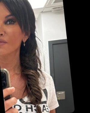 Cristina Saavedra Instagram - Las trenzas despeinadas de @lamial8 son ❤️