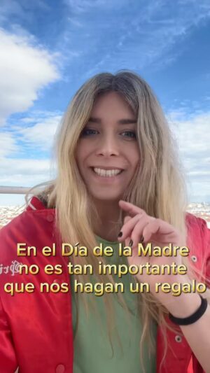 Cristina Boscá Instagram - Porque en el día de la madre, creo que no es tan importante que nos hagan un regalo…

¡Feliz día de la madre a todas!

#diadelamadre #madres #regalosespeciales