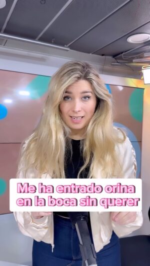 Cristina Boscá Instagram - Decidme que os ha pasado… 😅😂 Y si no, ya sabéis cómo NO debéis ir al baño… 🤭🫣