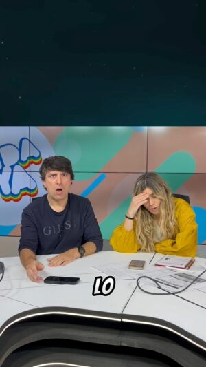 Cristina Boscá Instagram - 🎶 REACCIONANDO al nuevo tema 👀 de @aitanax y @sebastianyatra 
😏 ¿a ti qué te ha parecido? 
#andaya #los40 #aitana #yatra #music