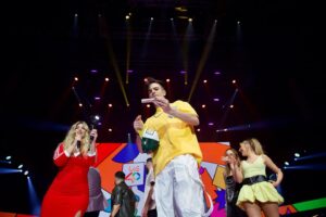Cristina Boscá Instagram - Qué noche tan bonita! 🥹 #LOS40PrimaveraPop @los40spain 

Vaya fotones @jorgeparis1 👏👏👏👏🙌