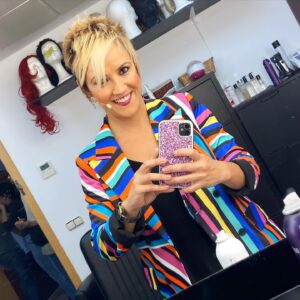 Cristina Pardo Instagram - Vengo aquí y luego ya es viernes. YUJU. 
(👚 de @lolinabycarolinaorts )