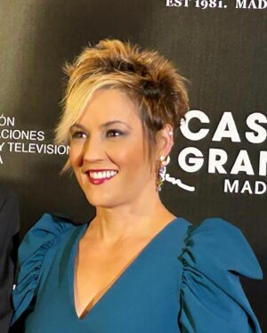 Cristina Pardo Instagram - Gracias por la Antena de Oro y gracias por esta oportunidad. Gracias a los equipos con los que he trabajado y a todas las personas que me han ayudado a ser mejor.