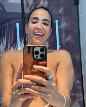 Cristina Rodríguez Torres Instagram - Lo domingos también son para descansar y no hacer nada!! #domingo #relax #love #cristira