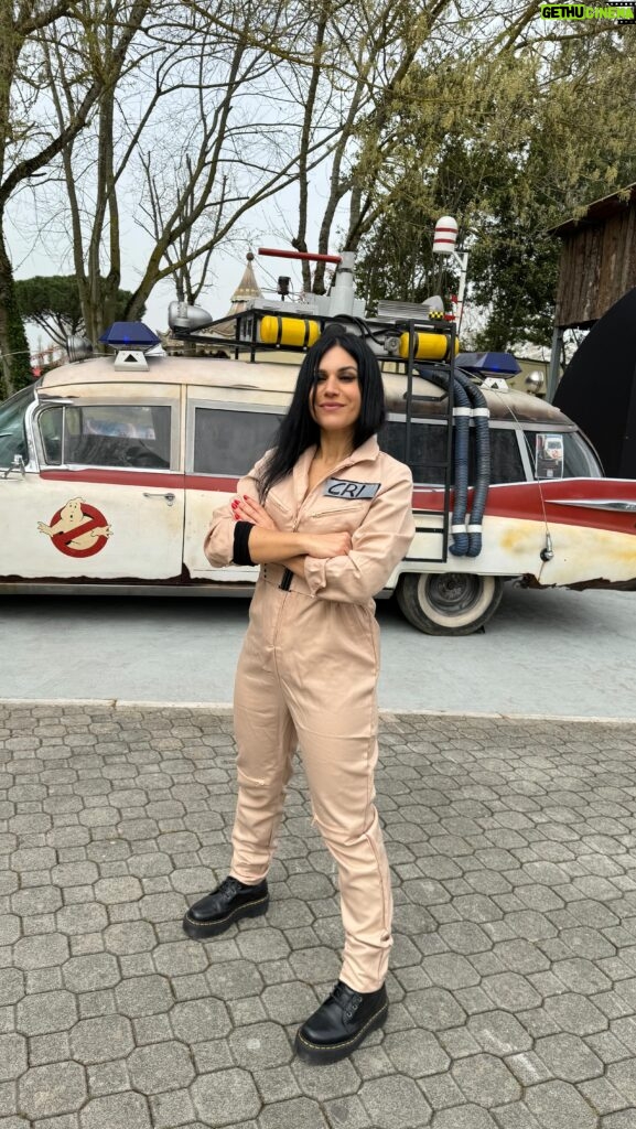 Cristina Scabbia Instagram - My pet is so cute, isn’t it? (much more in the stories!) @mirabilandia_ufficiale @sonypicturesit #ghostbustersminacciaglaciale #ekto1italy #adv