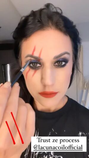 Cristina Scabbia Instagram - #2scarstribe in action.