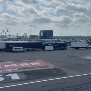 Cristina Scabbia Instagram - Today playing at @welcometorockville at the international @nascar speedway.
It is HOT outside but I missed you so much Florida 🖤

Guess the temperature down here 👇