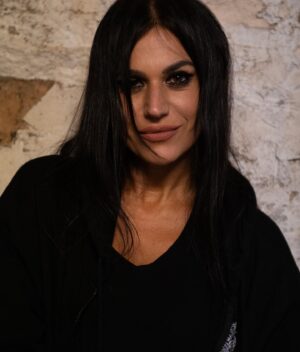 Cristina Scabbia Instagram - After so many years posing for pictures and I still didn’t learn to not to look a little awkward.
And I honestly like this.

Thank you for these shots, @silviapaveri 🖤