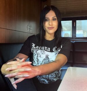 Cristina Scabbia Instagram - Are you liking our song “In the mean time”?
Did you watch the video for it?

Sometimes the pressure from the outside is overwhelming and crushes us, not allowing us all to see things with the right clarity. 
Everything cannot be aligned and it is ok.
And when things go wrong, let’s reset things and restart. 
YOU’VE GOT THIS!