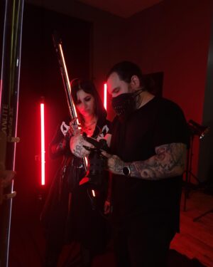 Cristina Scabbia Instagram - Happy May 4th, yall!

(Miss shooting with my good friend @jeremysaffer !)