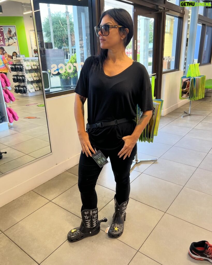 Cristina Scabbia Instagram - That day I went in a store and tried Crocs cowboy boots. Yay or nay?