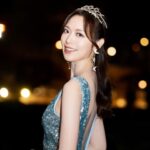 Crystal Fung Instagram - 20231124 遇見光，追逐光，成為光。 ✨ - - - - - - - Makeup : @kayowang Hair : @jayxhair @hola.hair.pets Gown: @selfportrait @selfportrait_hongkong Headpiece: @alexandrezouariofficial Jewelry: @novel.fineries Stylist : @pelilam