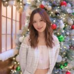 Crystal Fung Instagram - 20231226 Happy Boxing Day💝 Makeup & Hair : @kayowang Outfit : @pamycarie