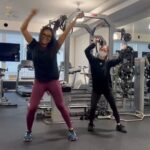 Crystal Kay Instagram - 今日ジムでトレーナーさんと#tutuチャレンジ #thatgirl 踊っちゃった😆😆😆👏🏽👏🏽👏🏽 Yooo my trainer got it down perfectly 😦 #tutuchallenge #CK25 #CKニーゴー