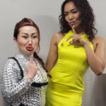 Crystal Kay Instagram - FNS鬼レンチャン歌謡祭見てくれてありがとう‼️ やはり中高大学一緒の親友@benibooo と出れる、楽屋も一緒ってどんだけ最高にありがたいことか😂💙シェネルと３人で始めて歌えたし、とーーーても楽しかったです🥰レジェンドがたくさんでている中、キンタローさんいや、アンジーと写真撮れたのめっちゃ嬉しかったですｗ🙋🏾‍♀️🙋🏾‍♀️🙋🏾‍♀️