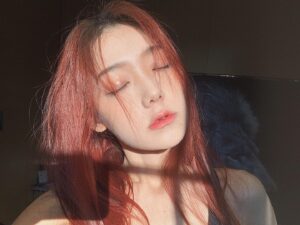 Curley G Instagram - Be gentle like sunshine🌻 // 做个像阳光一样温柔的人吧