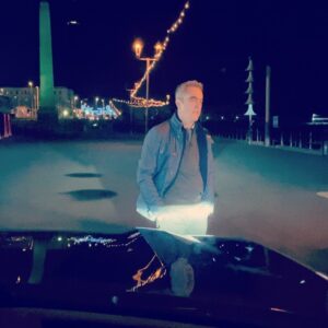 Cush Jumbo Instagram - Just a regular midnight shoot on Blackpool Beach 😂🙈
#stayclose 
@netflixuk 
#jamesnesbitt