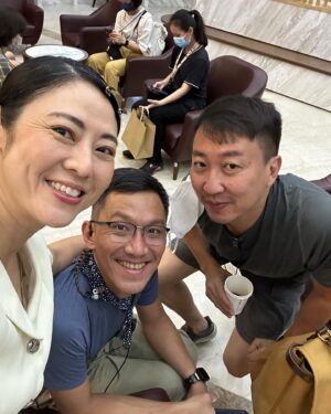 Cynthia Koh Instagram - It’s a wrap for our movie filming #陪月 #confinementthemovie. Truly an unforgettable experience with a brilliant crew.
Can’t wait to share the movie with everyone. Stay tune for more updates.
#filming 
#itsawrap