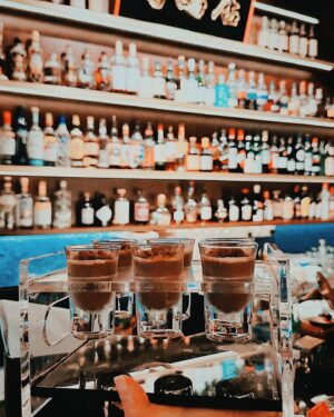 Cynthia Koh Instagram - The old school vibes brings back so much childhood memories.
#mondayduo 
#speakeasybar 
#oldschool 
#singaporebars
